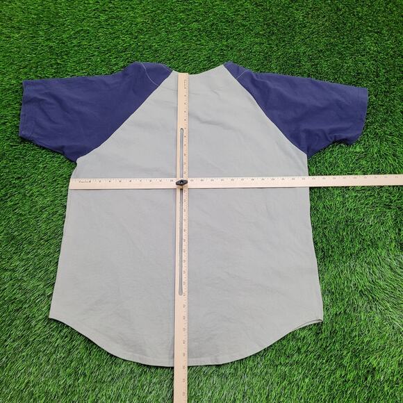 Vintage New-York Yankees Shirt Large 23x30 Gray 2002 Baseball - Picture 3 of 13